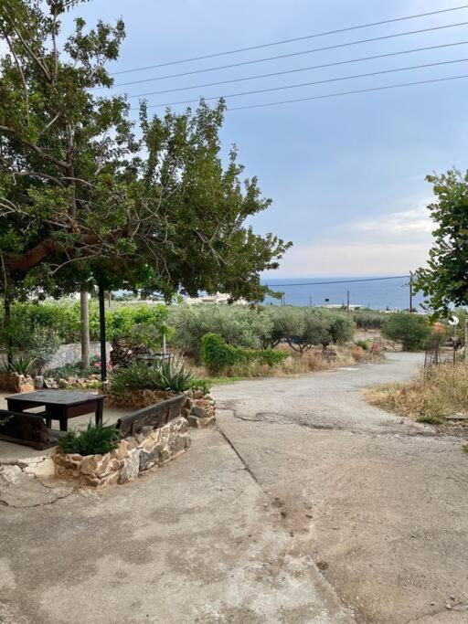 Almond Home Livadia  Exterior photo